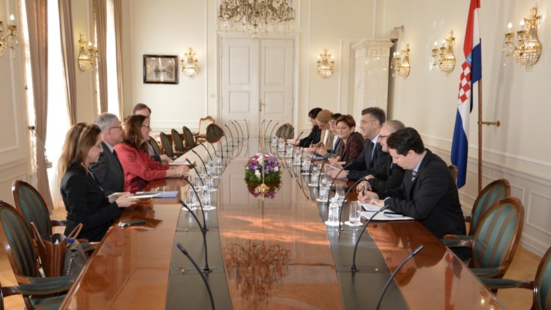 Predsjednik Vlade Plenković s povjerenicom Malmström: Cilj Hrvatske je punopravno članstvo u OECD-u